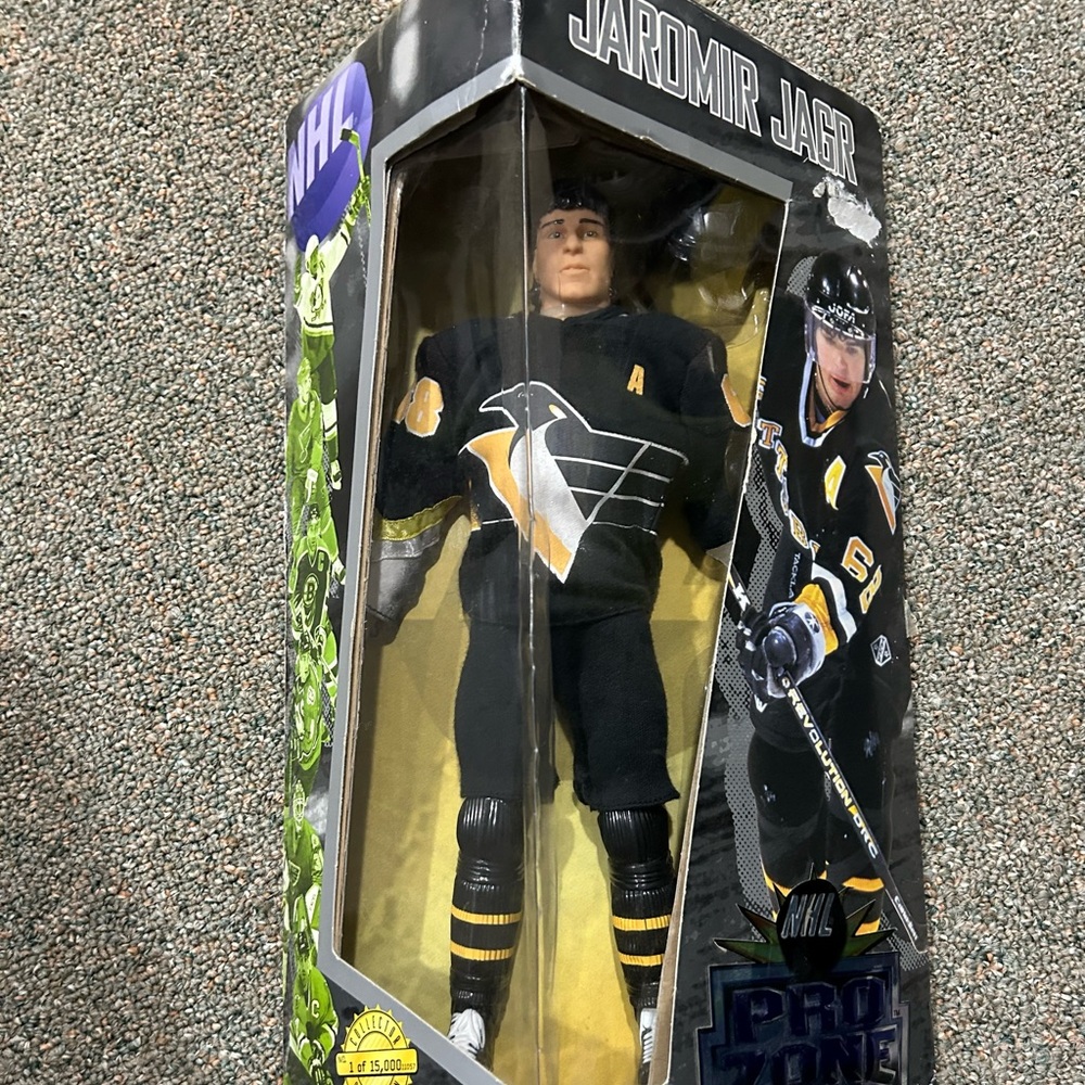 1997 Jaromir Jagr hockey figure
